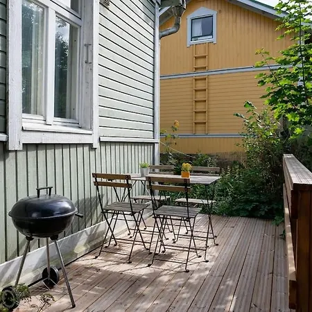 Cozy Self-service Wooden Near Aura River, Private Bath & Parking Турку